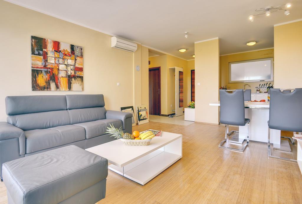 פולה Apartments Vea מראה חיצוני תמונה