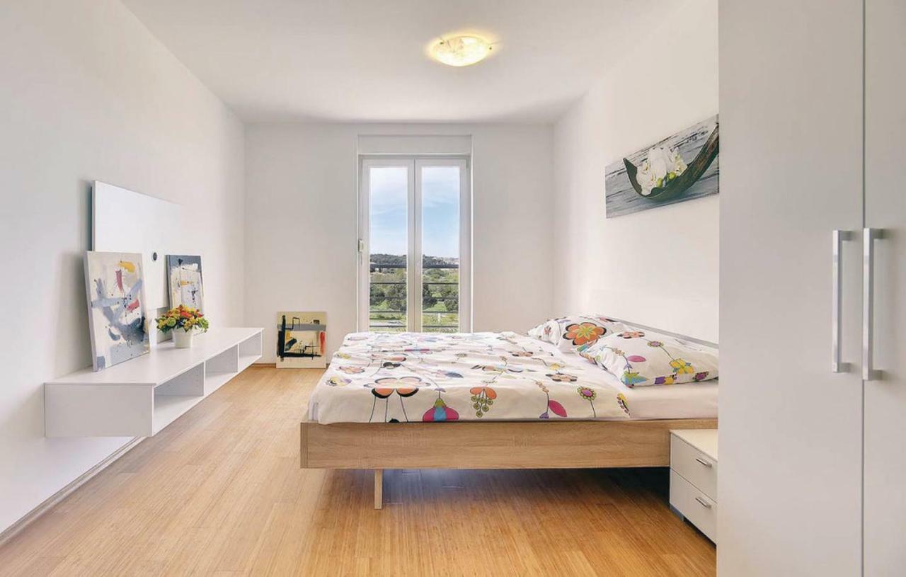 פולה Apartments Vea מראה חיצוני תמונה